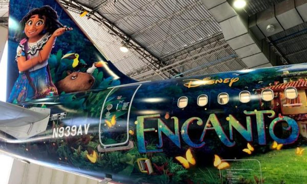 Así es el avión de Avianca en honor a la película «Encanto»