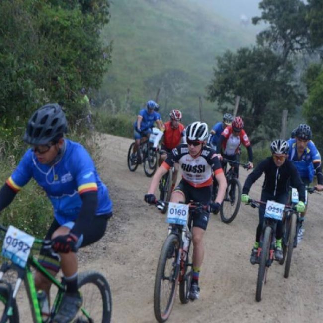 Alcaldía Local de Usme realizó la Travesía en Bici para recorrer y conectar el territorio