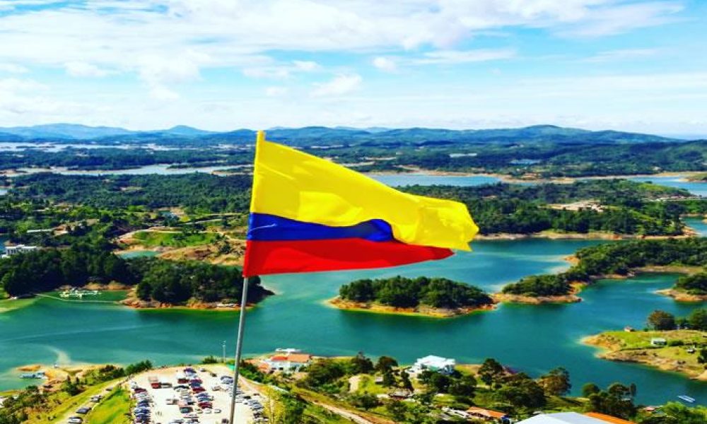 Viaja por Colombia