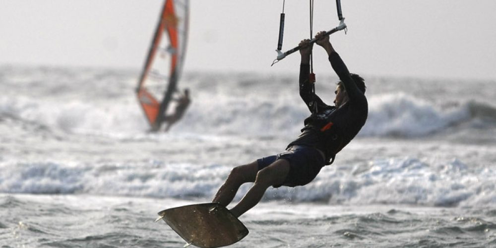Kitesurf: Deporte extremo que busca incentivar el turismo deportivo en Colombia