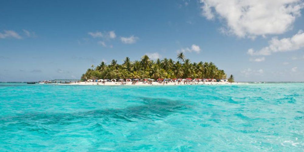 San Andrés tiene el puente flotante más largo de Colombia